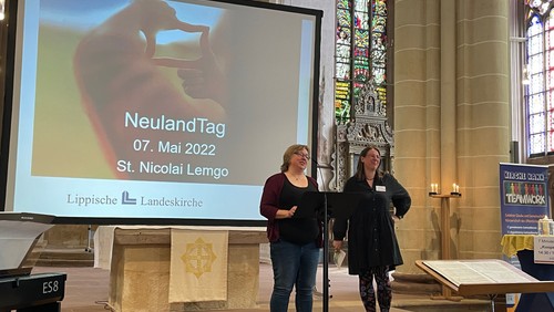 „Wie ein kleiner Kirchentag“ - NeulandTag der Erprobungsräume