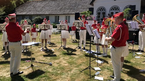 GRUNDLOVSFEST i Vive præstegårdshave - Lørdag d. 4. juni