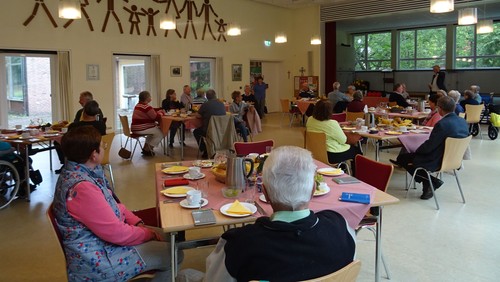 Ökumenisches Senioren-Frühstück im Ludwig-Harms-Haus