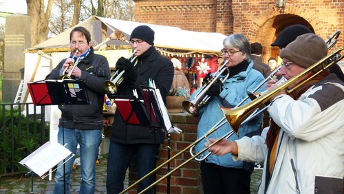 ADVENTSMARKT in Großziethen am 3. Dezember ab 14 Uhr
