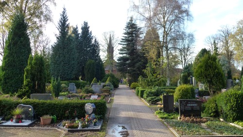 Aushilfe für Friedhofsumfeldpflege