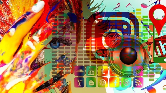 Bunter Mix aus Social Media Icons und abstrakten Farben