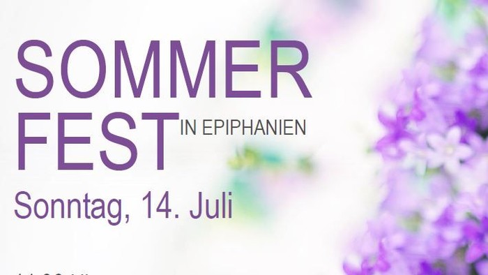 Bekanntgabe des Sommerfestes zu Epiphanias am 14. Juli mit violetten Blumen im Hintergrund.