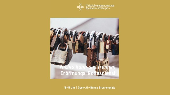 Viele Schlösser an einem Zaun, Werbung für eine Veranstaltung