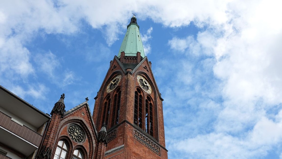 Ein Jahr Flüchtlingskirche: Von der Willkommens- zur Beteiligungskultur