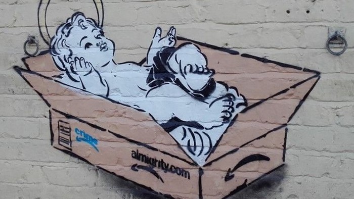 Jesus im Karton als Krippe