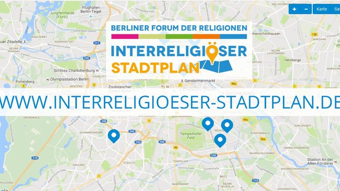 Die Karte zeigt den interreligiösen Stadtplan von Berlin mit verschiedenen Markierungen und dem Weblink.