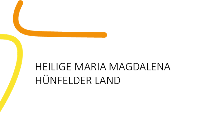 Das Bild zeigt ein abstraktes Symbol in Orange und Gelb vor schwarzem Hintergrund.