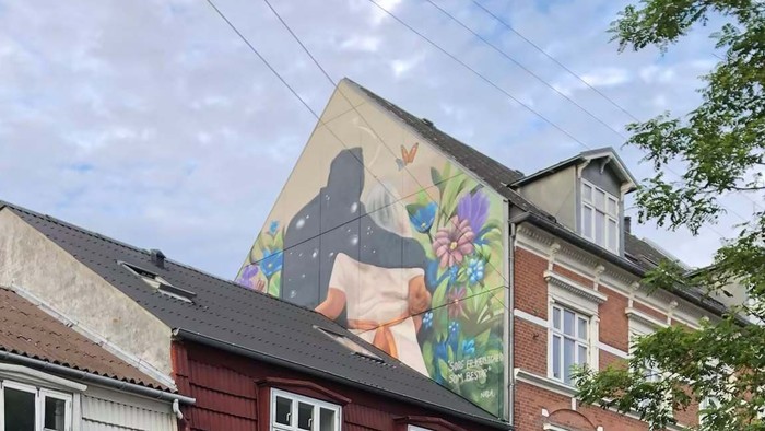 husgavl i Århus med sorgmotiv