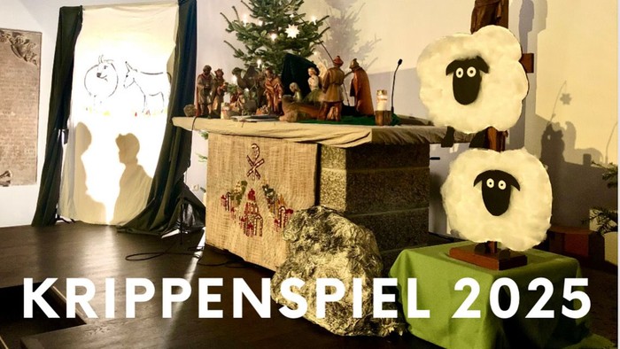 Krippenspiel im Altarbereich der Dorfkirche Rudow