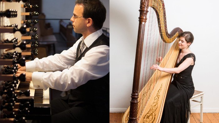 Organist im weißen Hemd an einer großen Orgel, Harfenistin in schwarzem langen Abendkleid an einer Harfe.
