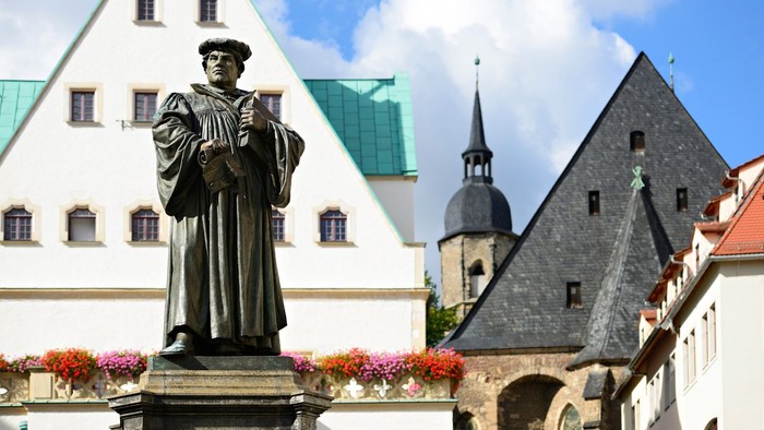 Luther-Denkmal auf dem Marktplatz in Wittenberg