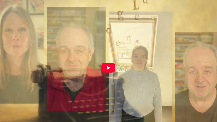 Vier Personen in verschiedenen Umgebungen, eine mit dem Netflix-Logo.