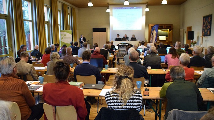 Symbolbild der letzten Tagung im Herbst 2025 im Ev. Gemeindezentrum Mahlow.