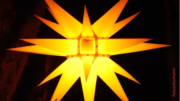 Weihnachtsstern 2025