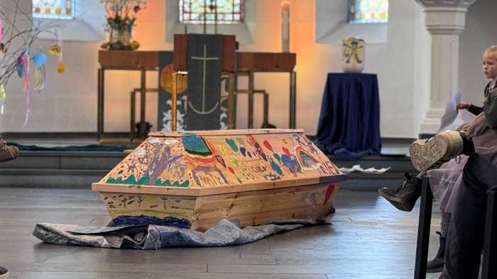 Kirche Kunterbunt in Gerresheim zum Thema Sterben und Tod