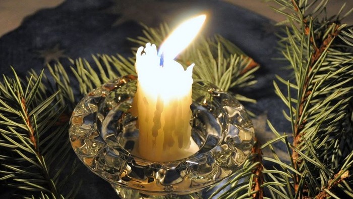 Kerze im Advent