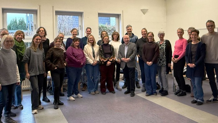 Zu einer gemeinsamen Inhouse-Fortbildung haben sich Anfang Dezember die Teams der Evangelischen Beratungsstelle SichtWeise, der Ökumenischen Beratungsstelle ZeitRaum und des Evangelischen Beratungszentrums Ennepetal getroffen.