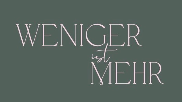 Titelblatt einer Februar-2026-Ausgabe des Magazins *„Johannes Kirche“* zum Thema *„Weniger ist mehr“* des Evangelischen Kirchenforums.