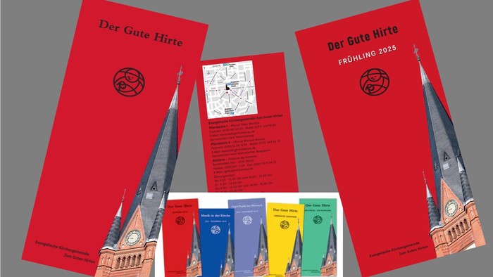 Bunte Kalender und ein rotes Heftchen „Der Gute Hirte“ mit Kirchenszenen und dem Frühlingsmotiv 2025.