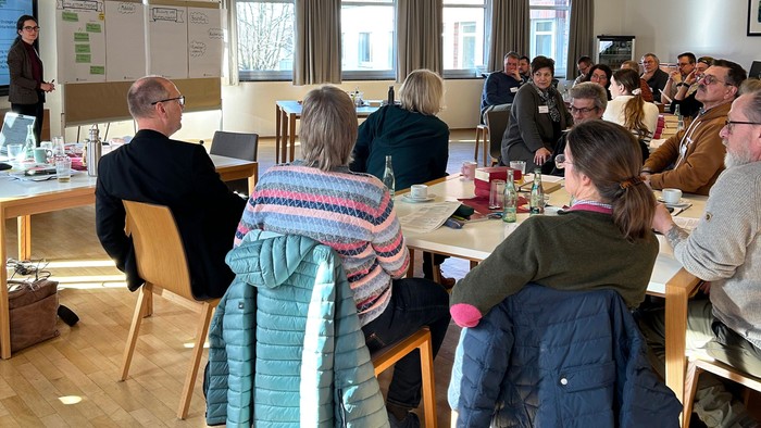 Im Rahmen des Workshops diskutierten die Teilnehmenden über die Strukturen für den Klimaschutz, erneuerbare Energien, die Mobilität und viele weitere Handlungsfelder. Gemeinsame wurden diese bewertet und fürs Klimaschutzkonzept weiterentwickelt.