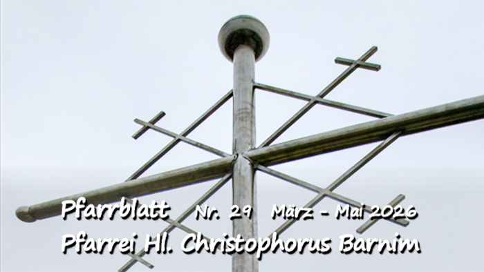 Eine Metallkreuzstruktur mit mehreren Armen, beschriftet als Pfarrbrief der St. Christophorus-Gemeinde Barnim, März–Mai 2026.