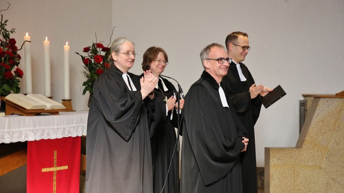 Pfr. Dantine, Bischöfin Richter, Pfrn. Hahn und Pfr. Müller nach der Amtseinführung