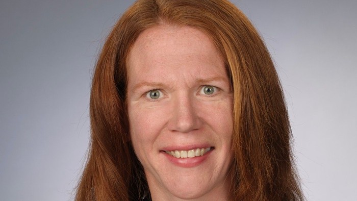 Portraitfoto von Pfarrerin Julia Freiburger