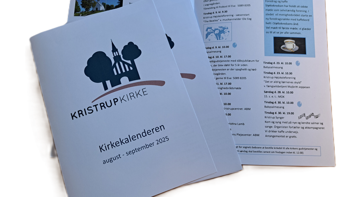 Tre flyes, hvoraf den nederste er åbnet.