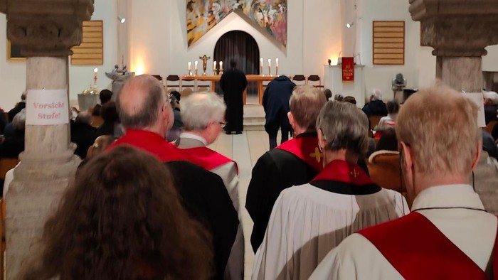 Ökumenischer Einzug in die Hochmeisterkirche