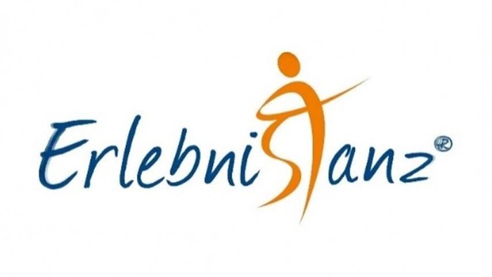 Logo für „ErlebnisJanz“ mit einer stilisierten Figur in Bewegung und dem Markennamen in Blau und Orange.