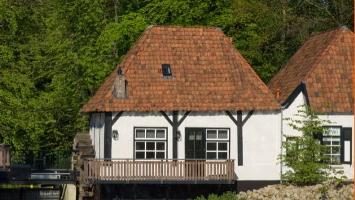 Plakat für eine Gruppenreise nach Winterswijk am 13. Mai 2026 mit Busdetails und Anmeldeinformationen.