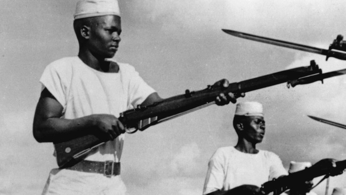 Bereits ab 1935 führte die faschistische Regierung Mussolinis mit rund 300.000 Soldaten aus Italien, Libyen, Eritrea und Somaliland einen Vernichtungskrieg gegen Äthiopien.