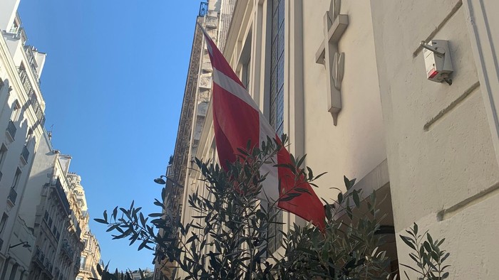 Flag på bygning