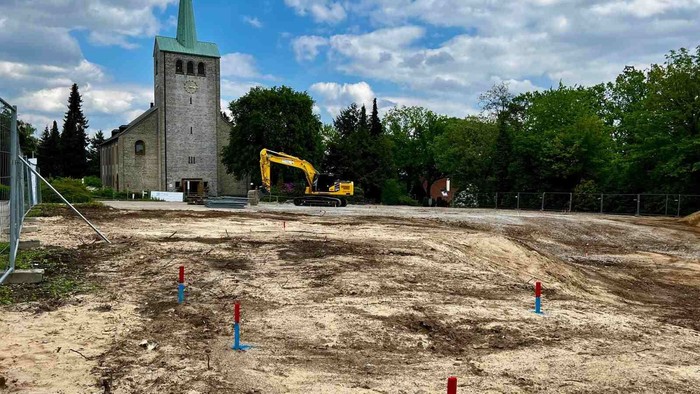 Baustelle Pflegezentrum vor der Marienkirche Jöllenbeck