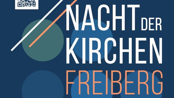 Plakat zur Bewerbung der Veranstaltung „Nacht der Kirchen Freiberg“ am 26. August mit bunten Kreisen und Datumsangaben.