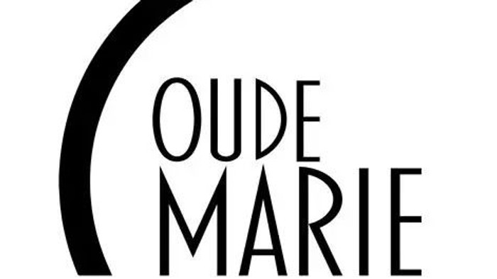 Schwarzes Logo mit stilisierter Schrift „OUDE MARIE“