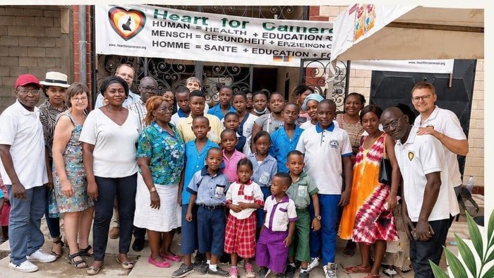 „Bekanntmachung zur 10-Jahres-Jubiläumsfeier von Heart for Cameroon e.V. in der St. Marien Kirche Lemgo.“