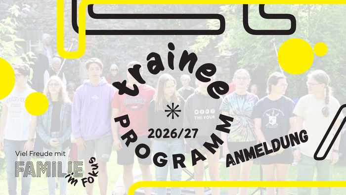 Werbeplakat für die Anmeldung zum familienorientierten Trainingsprogramm der Saison 2026/27.