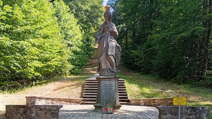 Statur am Maria Ehrenberg