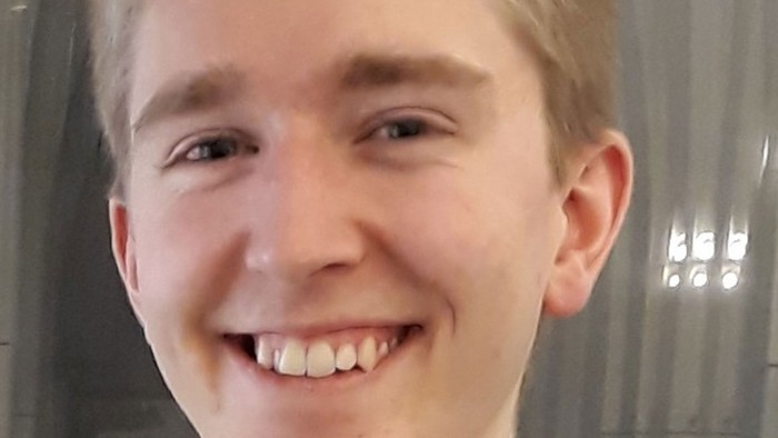 Portraitaufnahme Gulbrandsen lächelnd und freundlich