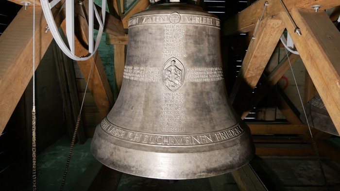Eine der Bronzeglocken aus dem Seesener Glockenturm
