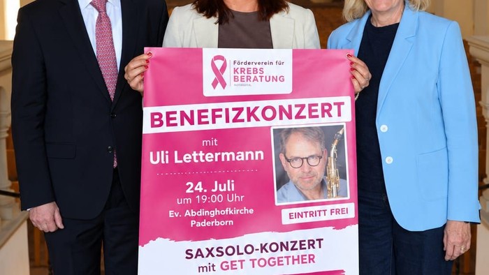 Mehr als 7000 € Spende bei Benefizkonzert mit Uli Lettermann