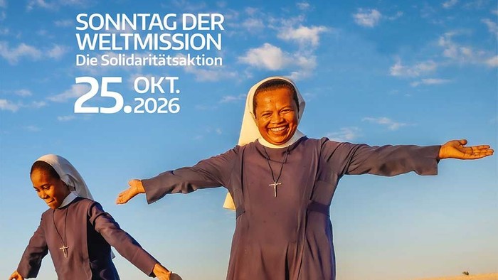 Nonnen im Wasser stehend