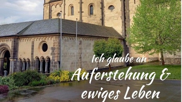 Plakat für ein theologisches Wochenend-Event zum Glauben an die Auferstehung und das ewige Leben im Kloster Maria Laach.
