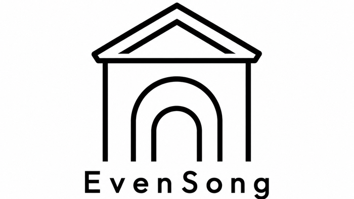 Minimalistisches Logo mit einer kirchenähnlichen Struktur mit einem Bogen und dem Text „EvenSong“ darunter.
