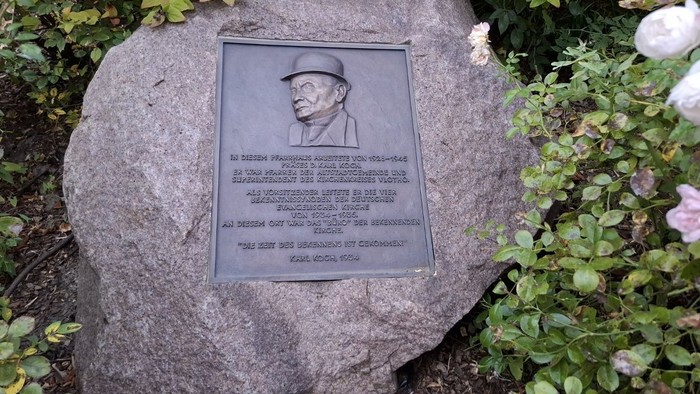 Gedenktafel zu Pfr. Karl Koch