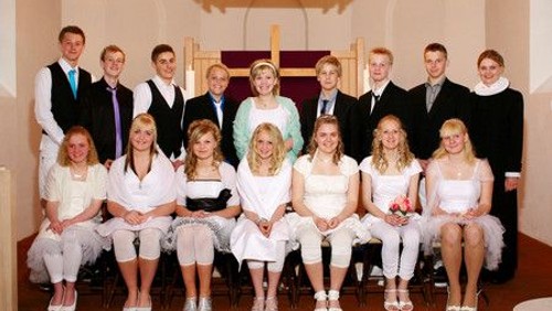 Konfirmander i Øster Hurup kirke 2010