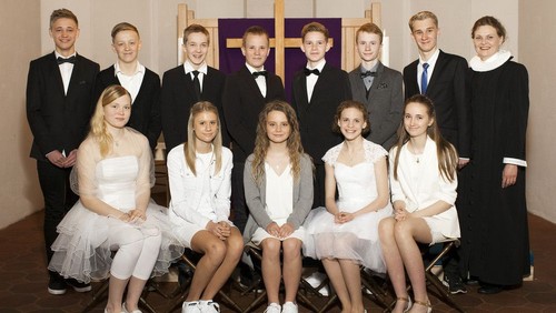 Konfirmander i Øster Hurup kirke 2016
