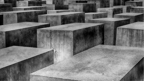 »Denn wenn wir vergessen, sind wir schuldig, dann sind wir Komplizen.«